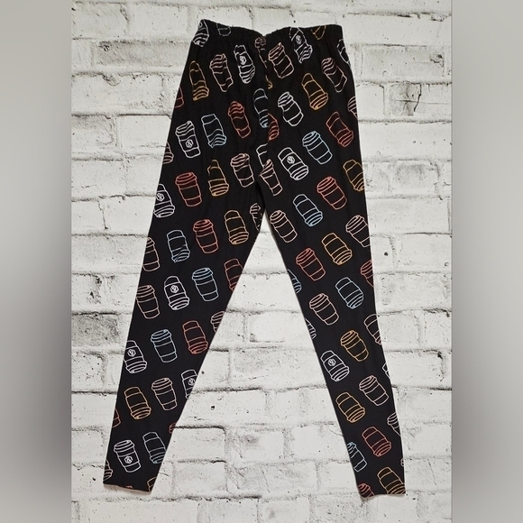 AGNES & Dora Black Leggings with Coffee Cup Print. Super Cute - Picture 2 of 6